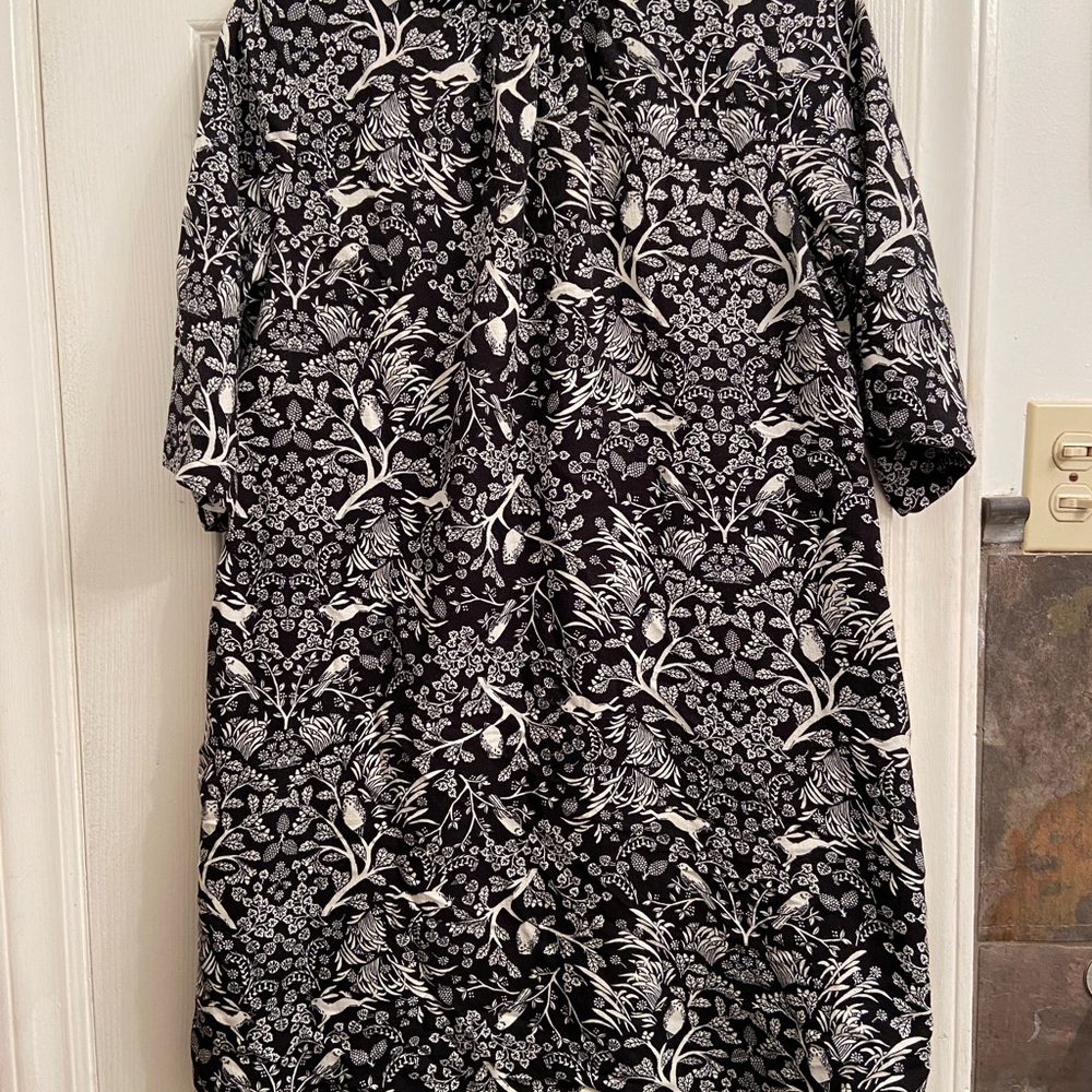 Old Navy Black and White dress - Picture 2 of 5